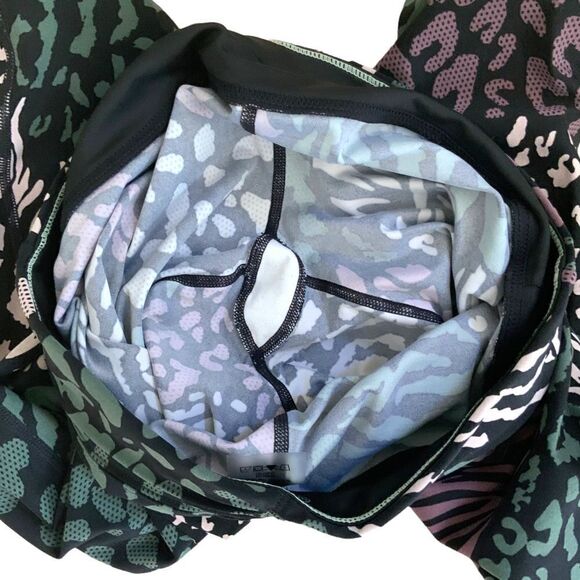 Calvin Klein Performance Leggings Capri Geometric Pattern Multi-Color Size M - Picture 8 of 9